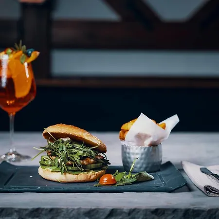 Restaurant Steiners أبين ايم بونغاو